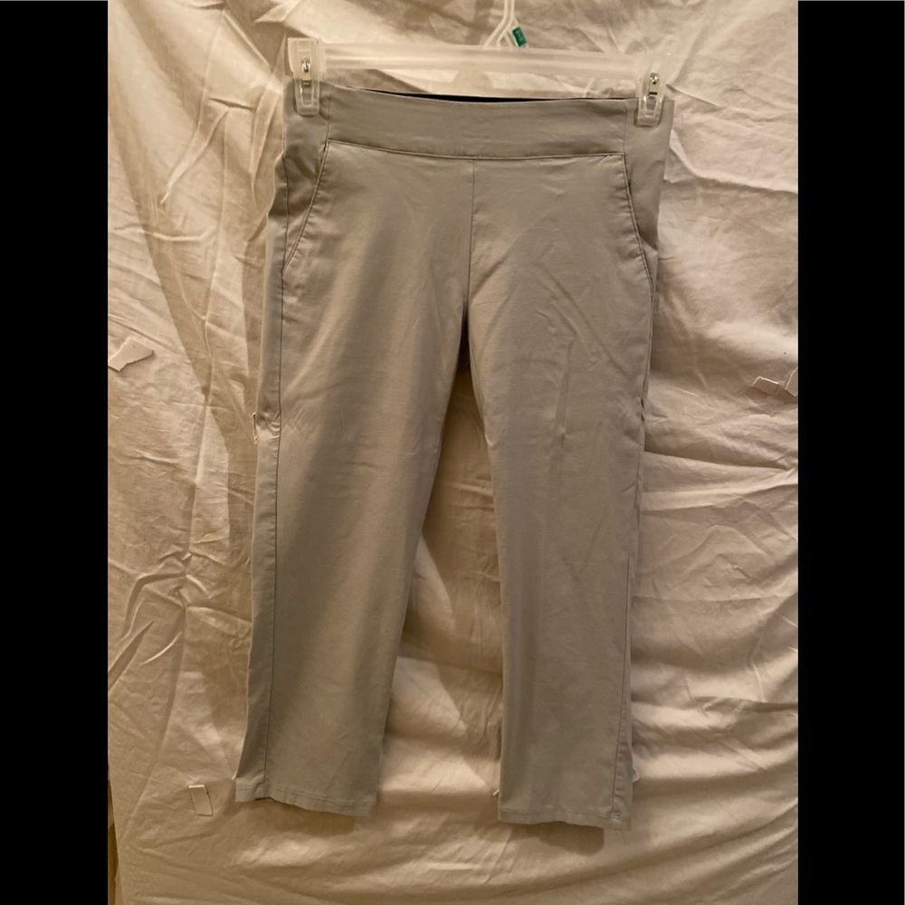 Vera Wang Capris
